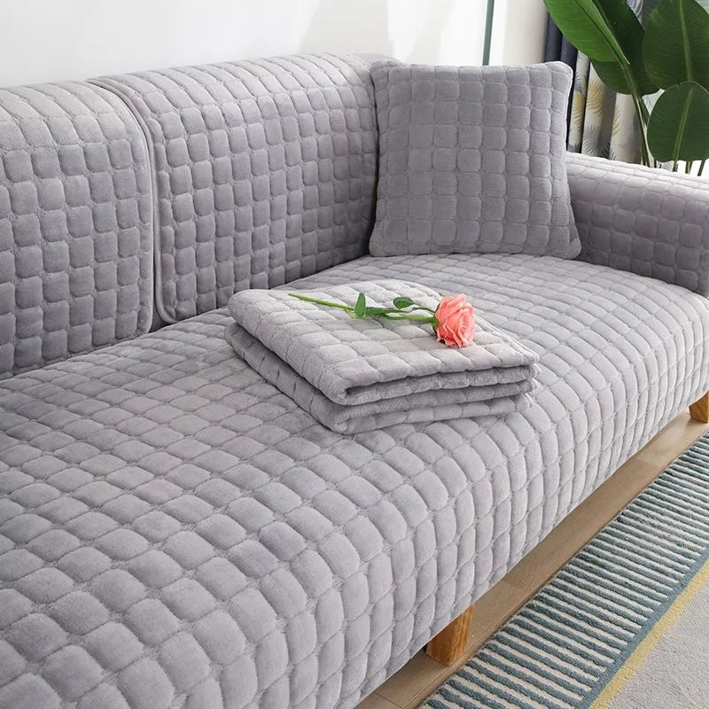 Maison Canin : Le Sofa-Protector en Fausse Fourrure